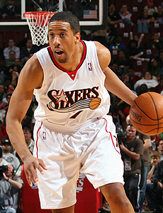 并为球队注 并为球队注